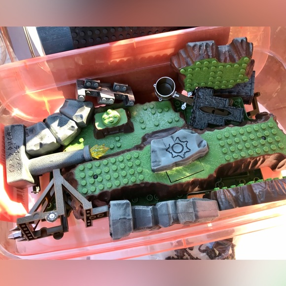 Vintage MEGA BLOKS Medieval Figures Outdoor Platform Bases Building Blocks - Picture 6 of 11